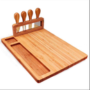 Linda Tábua de Queijos e Frios com 04 Espátulas Madeira Presenteável